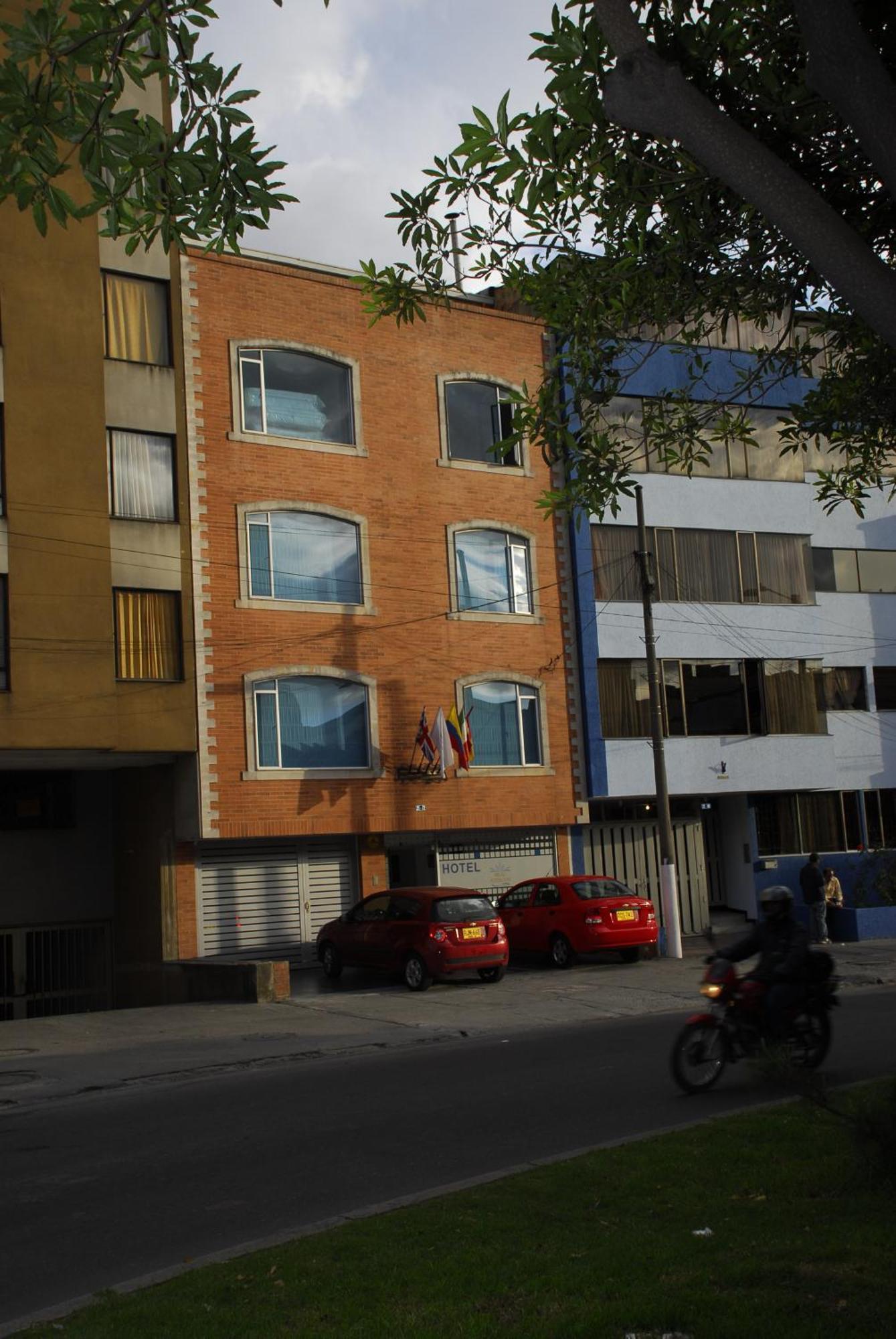 Hotel Real Estación Bogotá Exterior foto